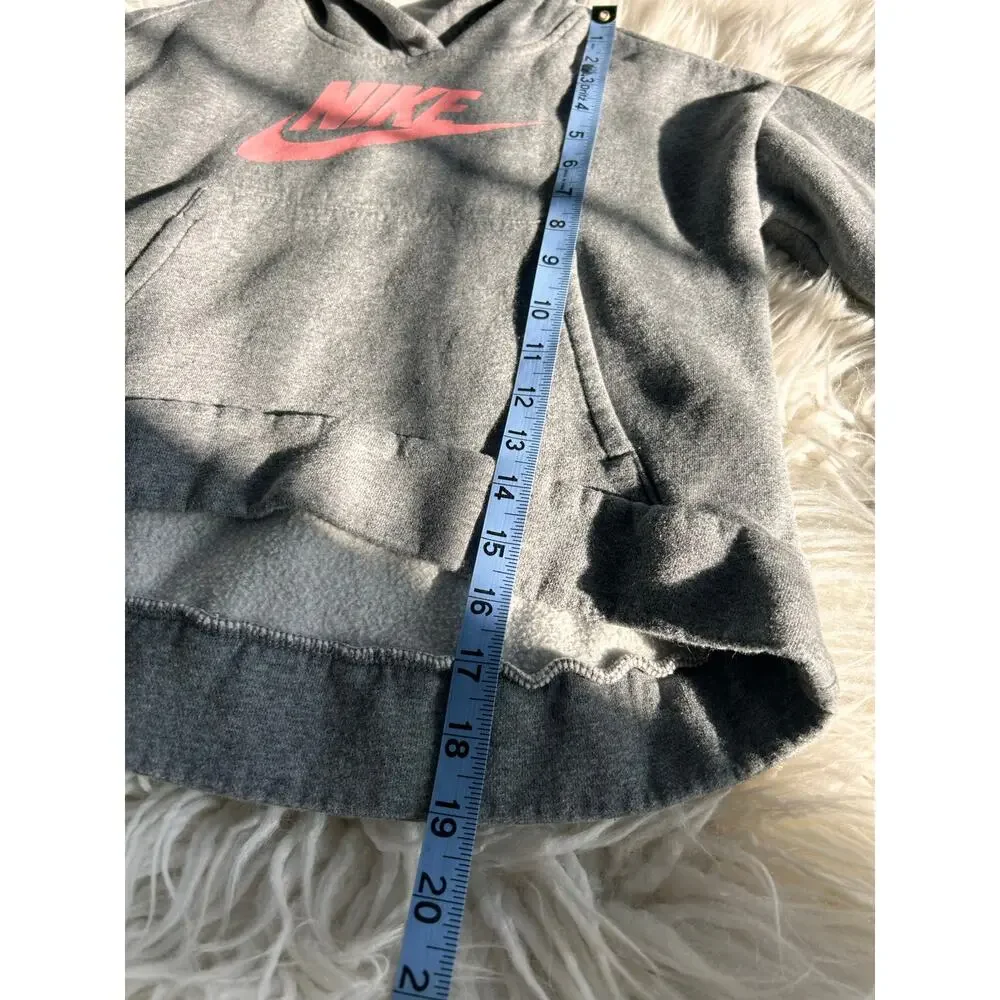 Nike Kids Standard Fit‎ Club Fleece High-Low Pullover Hoodie Gray Size Medium